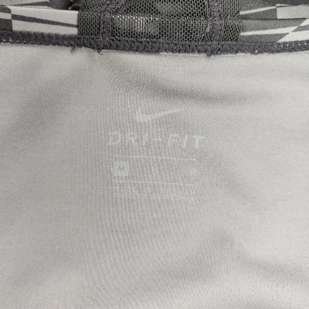 Nike Athletic Razor Back Running Top Size Medium - Picture 4 of 5